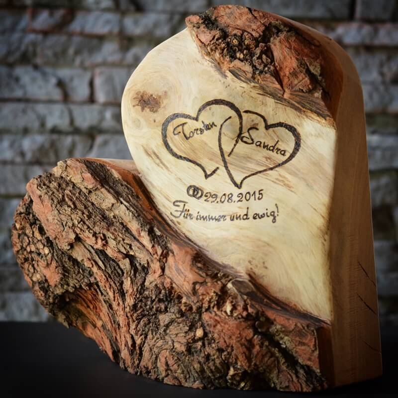 Ewige-Liebe-Holzliebe-Holz-Herz-Gravur